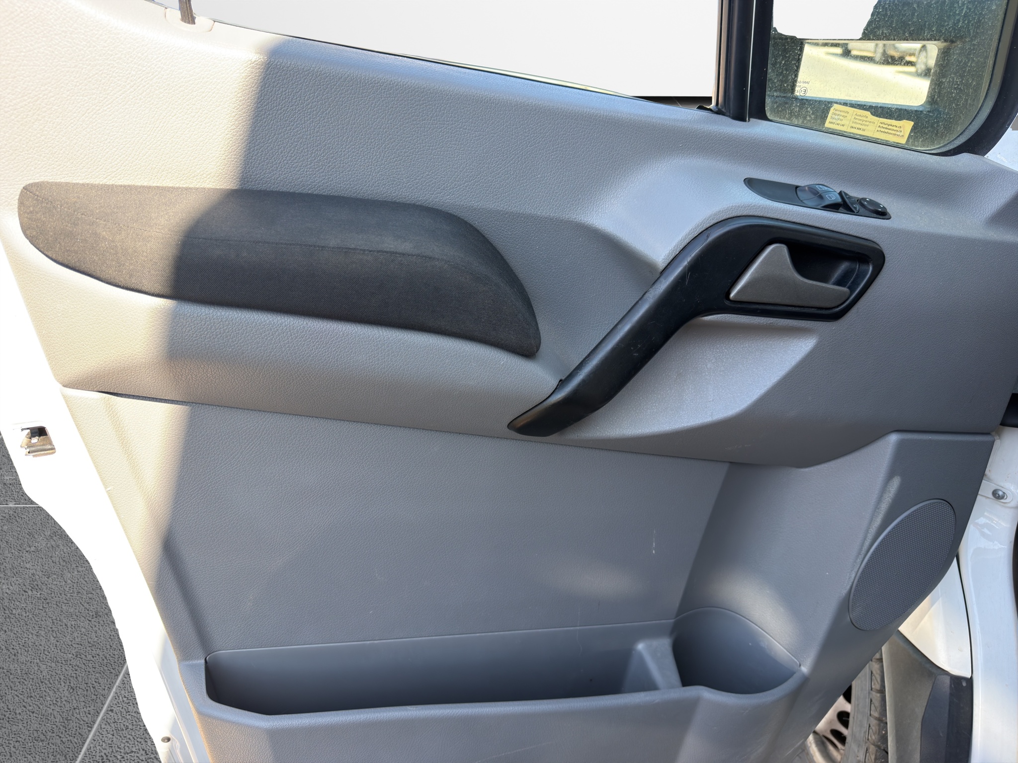 Volkswagen Crafter 35 2.0 TDI Κόφα με Υδραυλική Πόρτα Diesel 2015 - 13